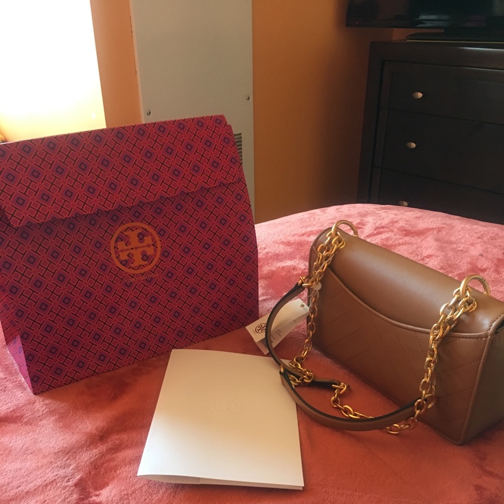 NEW Tory Burch Alexa Shoulder Bag Aged Vachetta